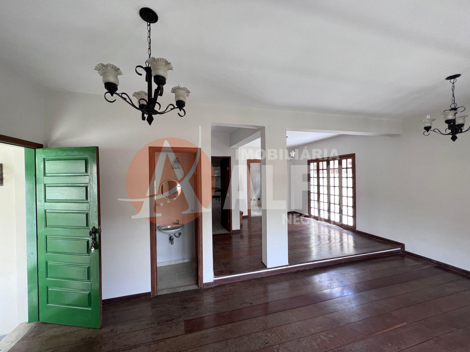 Casa com 3 Dormitórios - Condomínio Petit Village - COTIA/SP