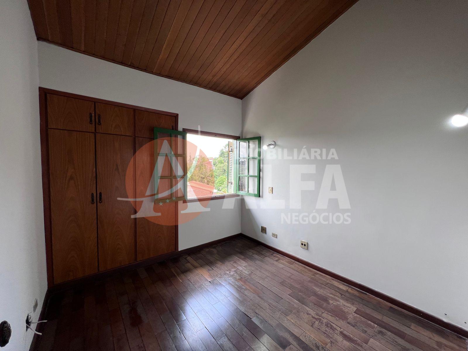 Casa com 3 Dormitórios - Condomínio Petit Village - COTIA/SP