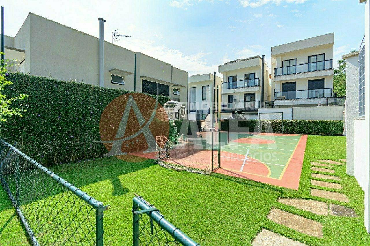 Casa com 3 Suites - Condomínio vila Cambará - Jardim Pioneira Cotia - SP