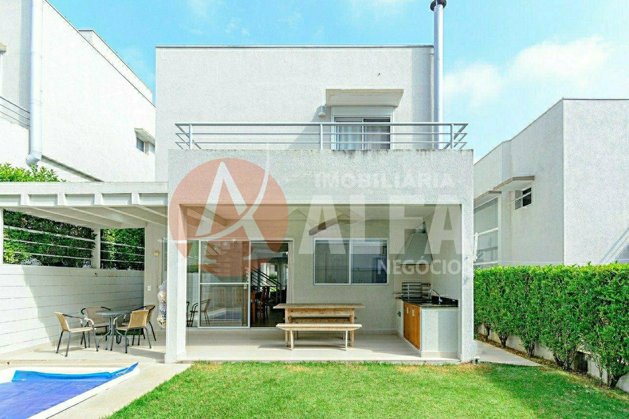 Casa com 3 Suites - Condomínio vila Cambará - Jardim Pioneira Cotia - SP