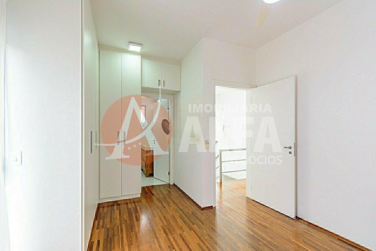 Casa com 3 Suites - Condomínio vila Cambará - Jardim Pioneira Cotia - SP