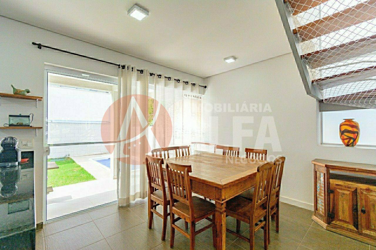 Casa com 3 Suites - Condomínio vila Cambará - Jardim Pioneira Cotia - SP