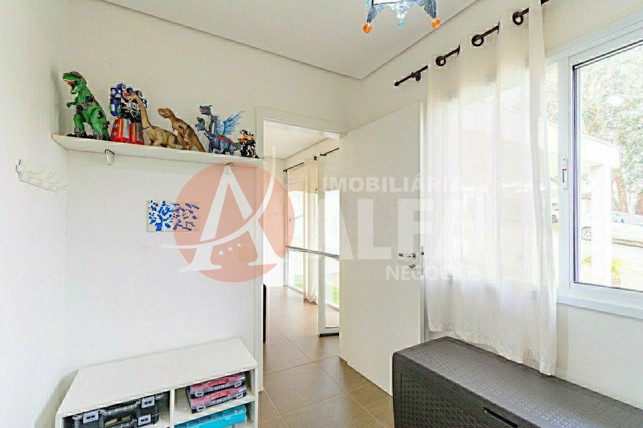 Casa com 3 Suites - Condomínio vila Cambará - Jardim Pioneira Cotia - SP