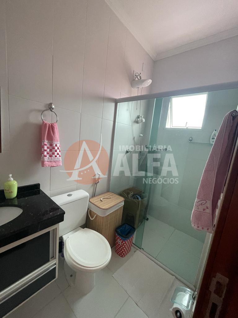 Casa com 2 Suites Condomínio Ipê Amarelo -  Chácara Pavoeiro - Cotia - SP