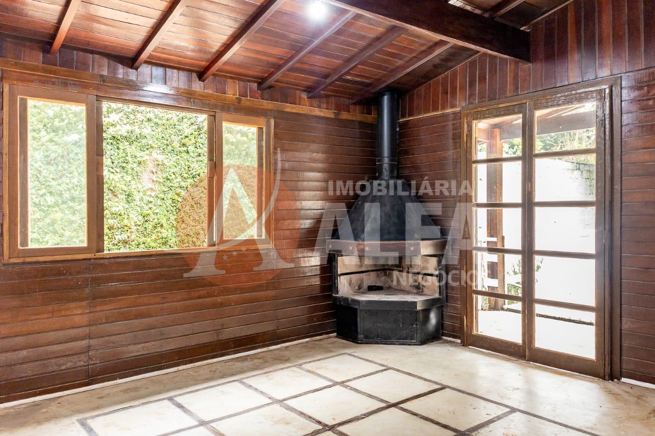 Casa com 3 Dormitórios - Condomínio Carneiro Viana - Pitas - Cotia/SP