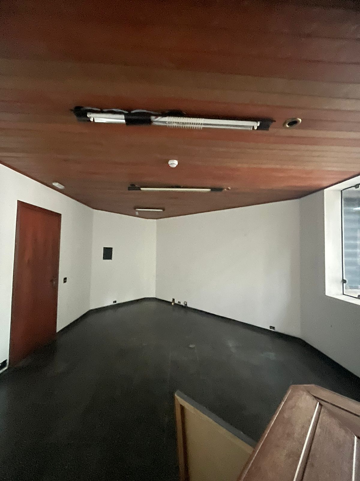 Conjunto Comercial-Sala para alugar com 1 quarto, 33m² - Foto 11