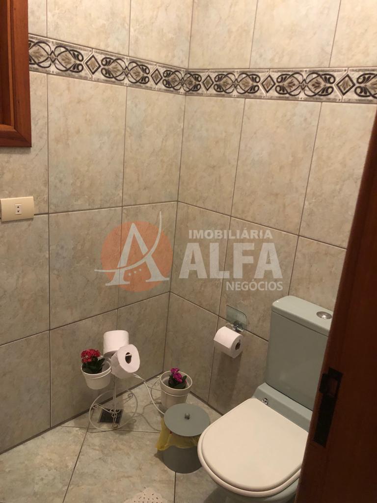 Sobrado com 2 Casas no Jardim São Miguel Cotia/SP 