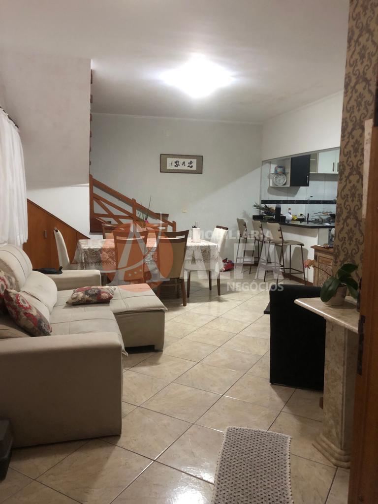 Sobrado com 2 Casas no Jardim São Miguel Cotia/SP 