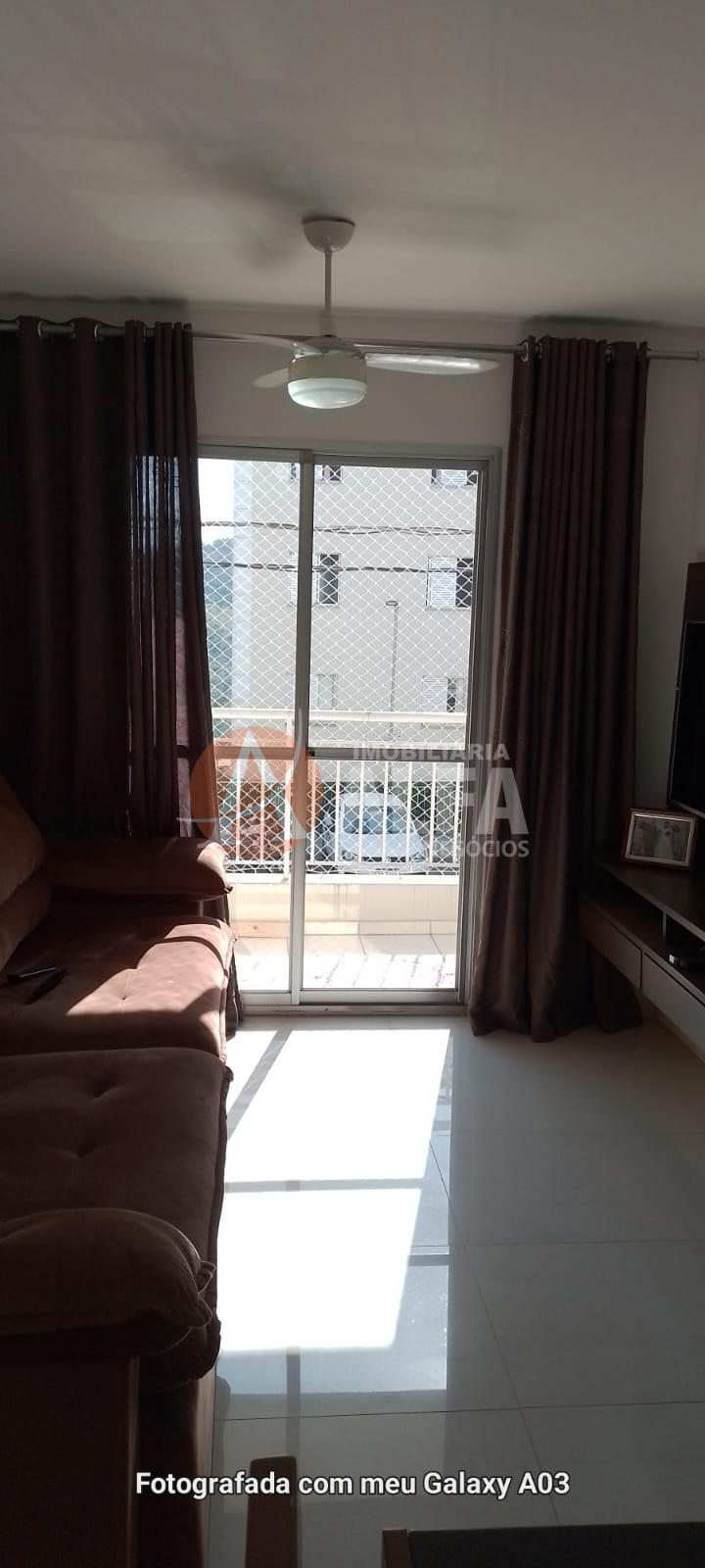 Apartamento com 2 Dormitórios - Condomínio Costa Verde - Jardim Caiapiá - Cotia /SP
