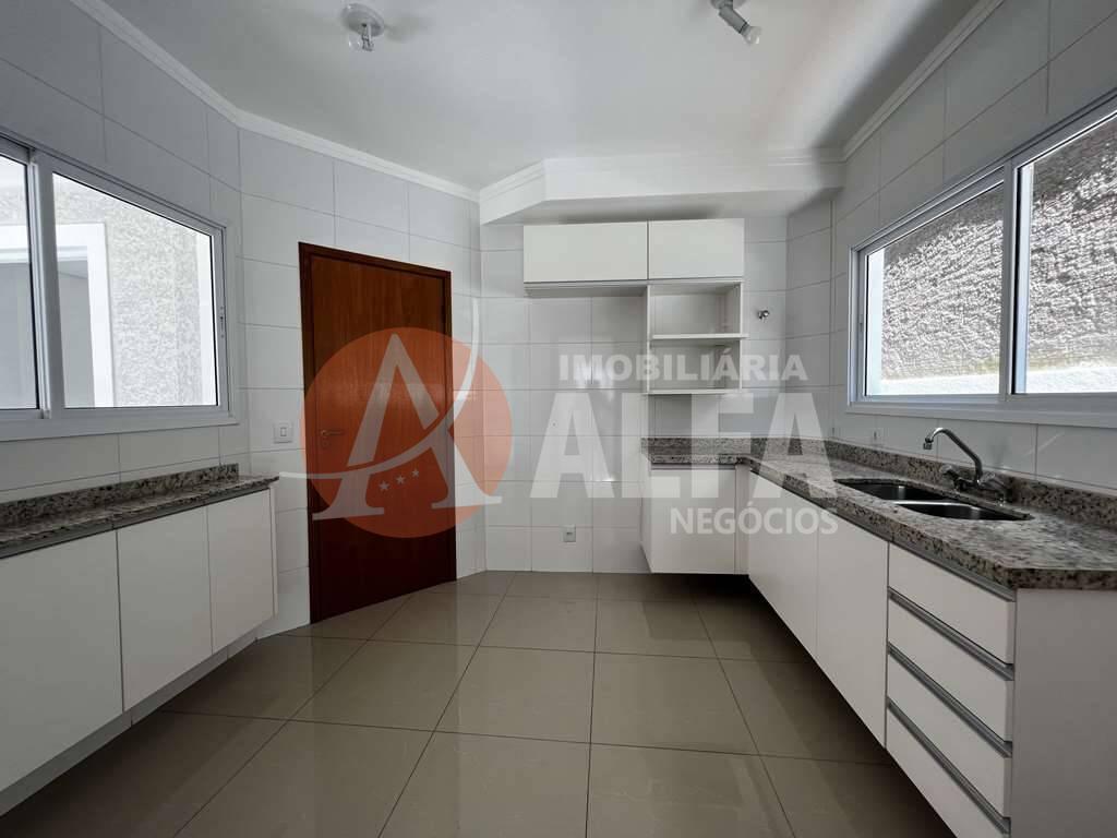 Casa à venda com 3 quartos, 192m² - Foto 19