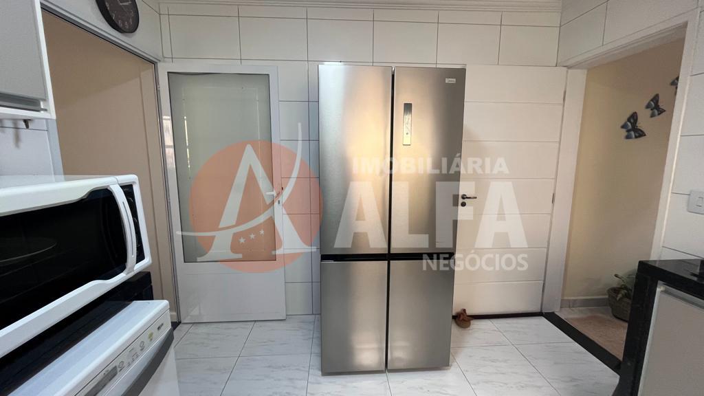 Casa à venda com 3 quartos, 131m² - Foto 25