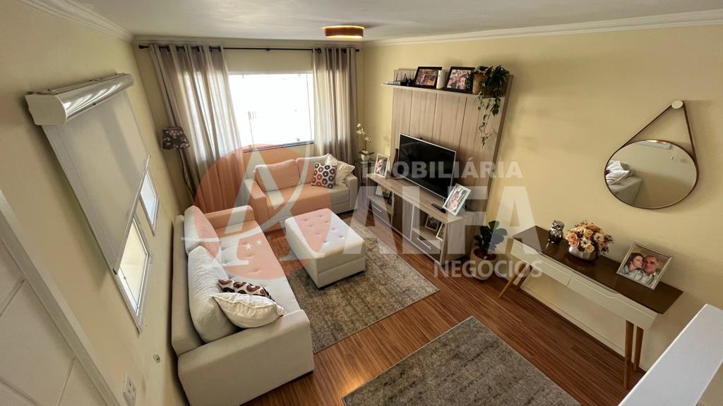 Casa à venda com 3 quartos, 131m² - Foto 3