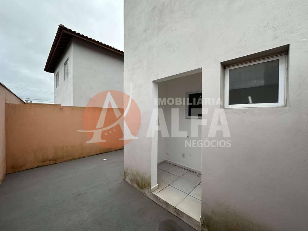 Casa à venda com 2 quartos, 65m² - Foto 13