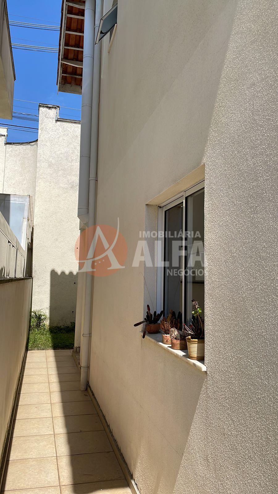 Casa à venda com 3 quartos, 100m² - Foto 30