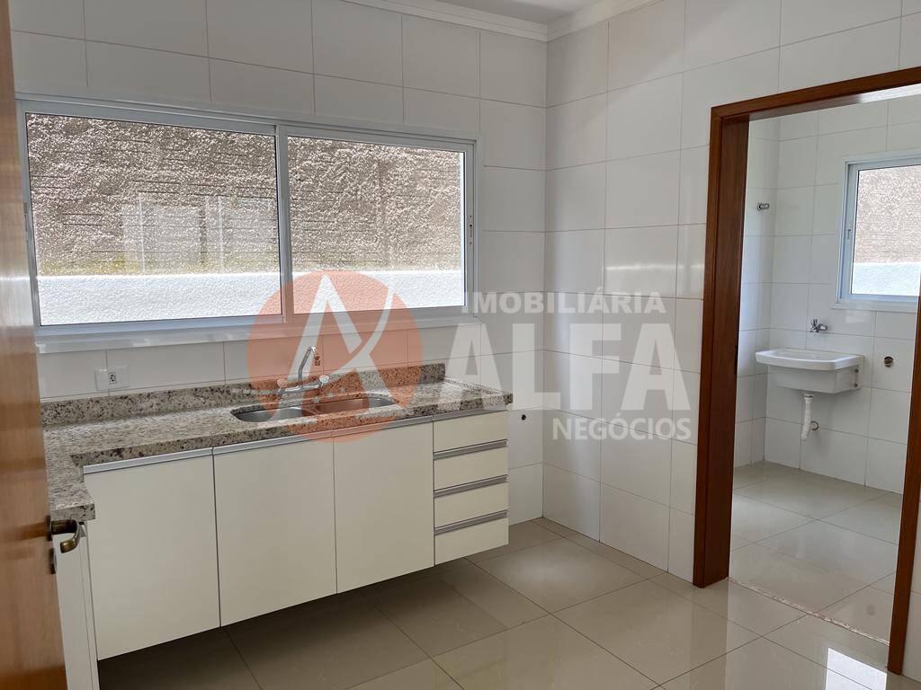 Casa à venda com 3 quartos, 192m² - Foto 7