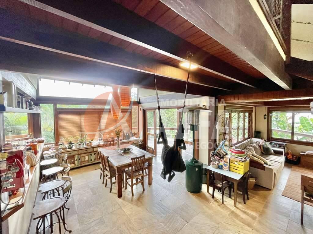 Casa à venda com 3 quartos, 282m² - Foto 34