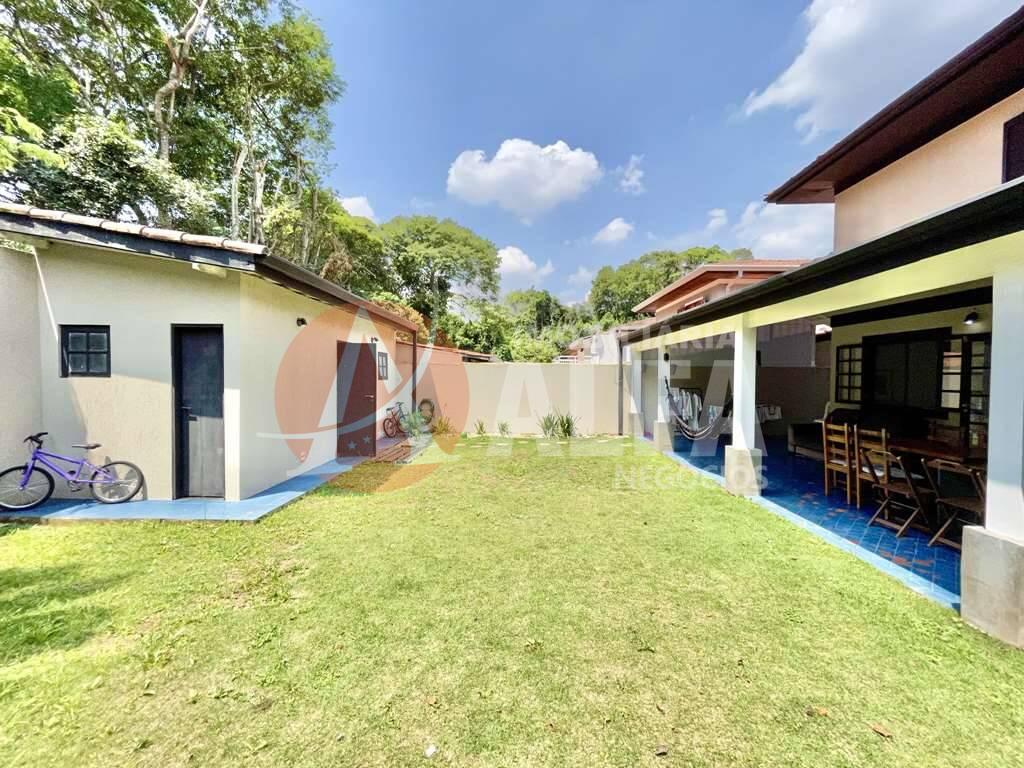 Casa à venda com 4 quartos, 250m² - Foto 27