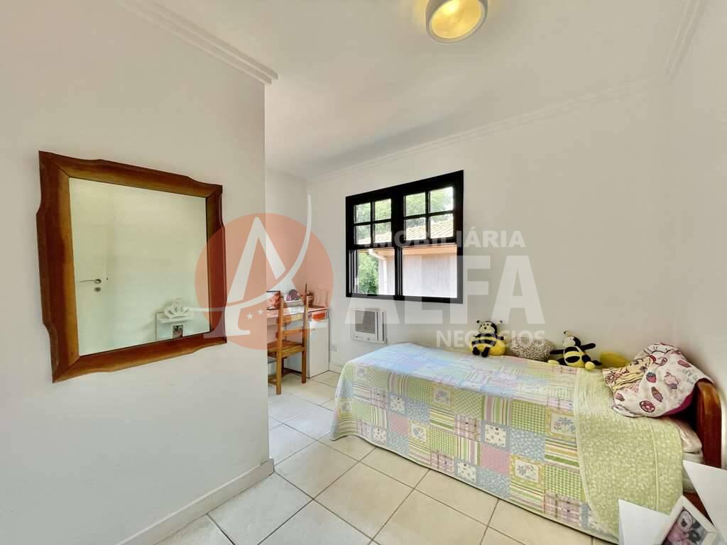 Casa à venda com 4 quartos, 250m² - Foto 7