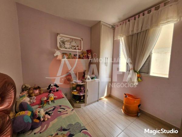 Casa à venda com 3 quartos, 80m² - Foto 10