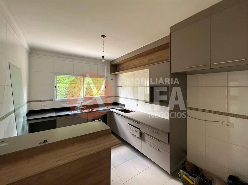 Casa à venda com 4 quartos, 380m² - Foto 29