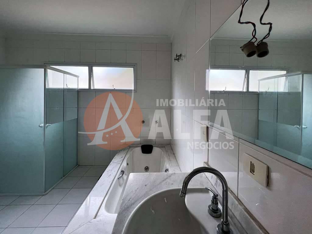 Casa à venda com 4 quartos, 380m² - Foto 22