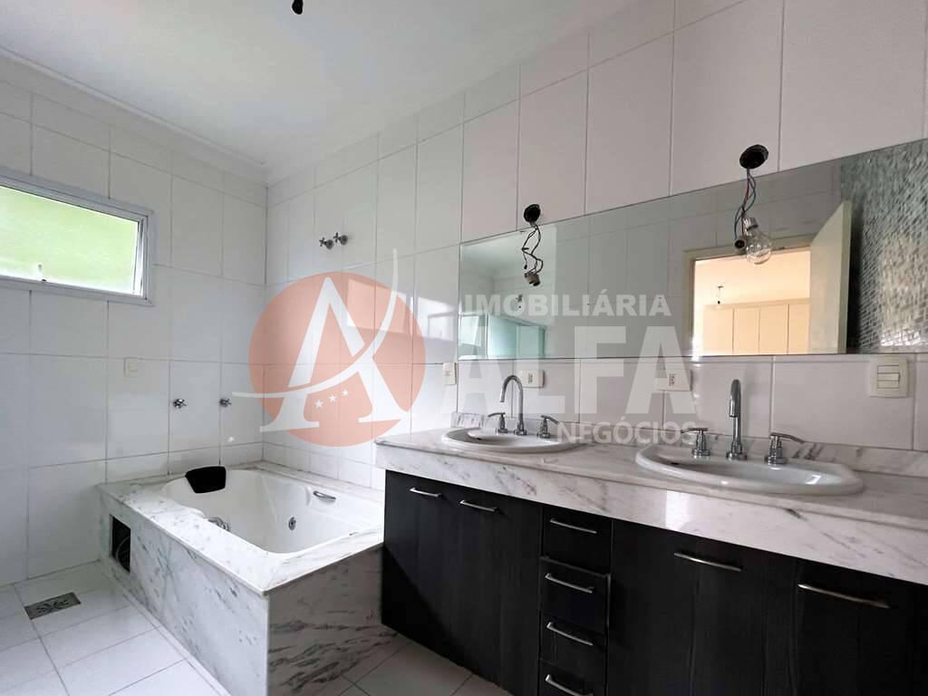 Casa à venda com 4 quartos, 380m² - Foto 23