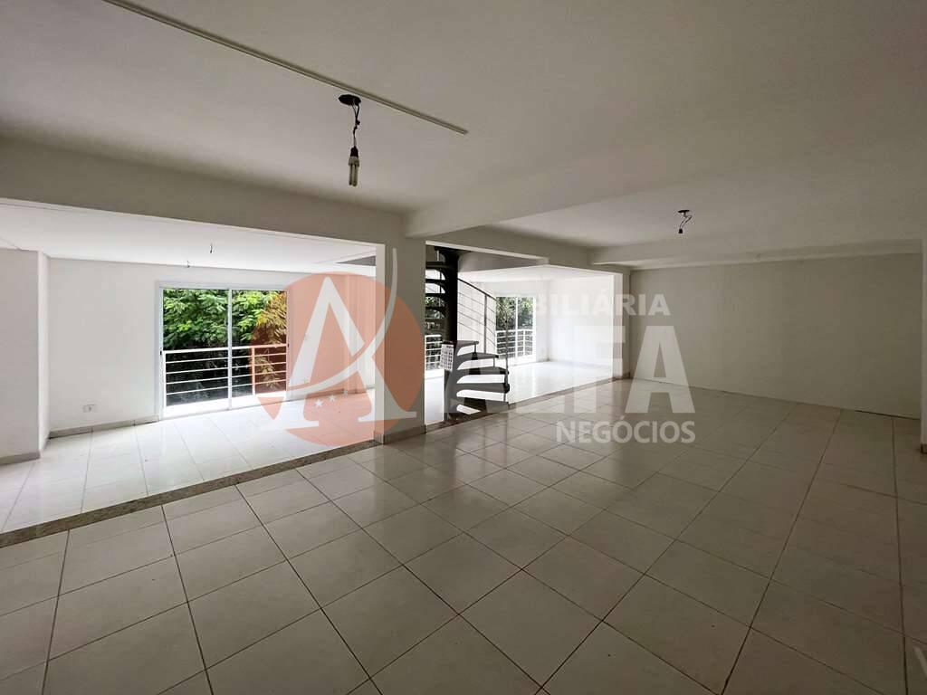 Casa à venda com 4 quartos, 380m² - Foto 12