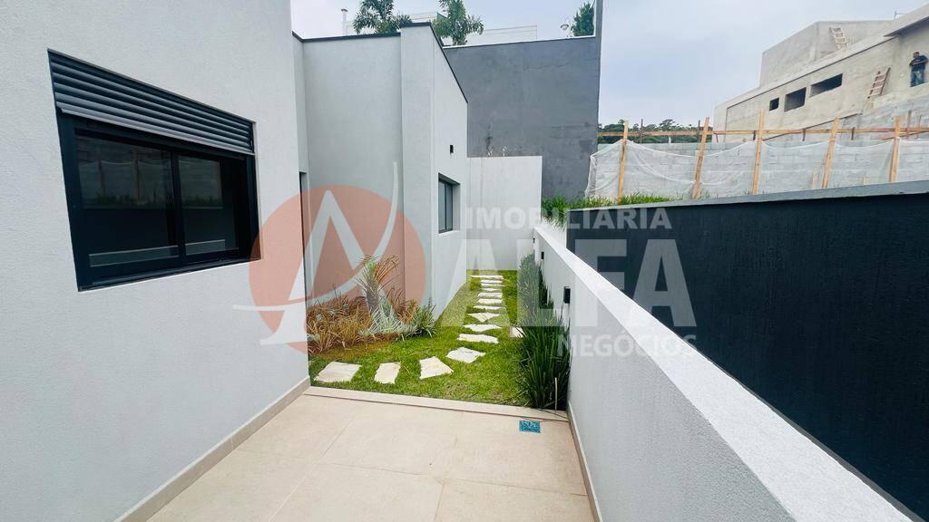 Casa à venda com 4 quartos, 272m² - Foto 10