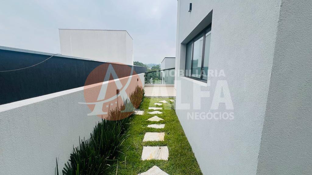 Casa à venda com 4 quartos, 272m² - Foto 9