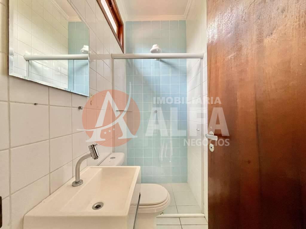 Casa à venda com 5 quartos, 360m² - Foto 11