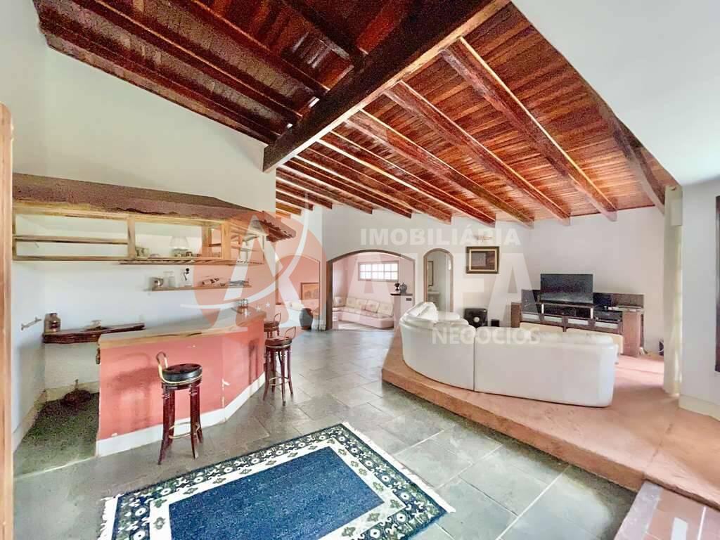 Casa à venda com 4 quartos, 353m² - Foto 27