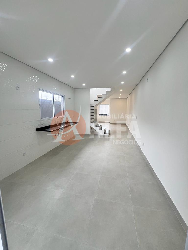 Casa à venda com 3 quartos, 96m² - Foto 11