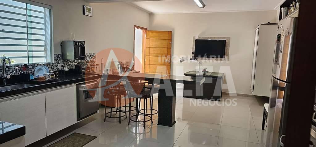 Casa à venda com 3 quartos, 358m² - Foto 23