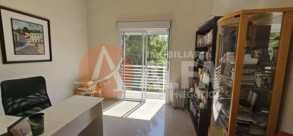 Casa à venda com 3 quartos, 358m² - Foto 20