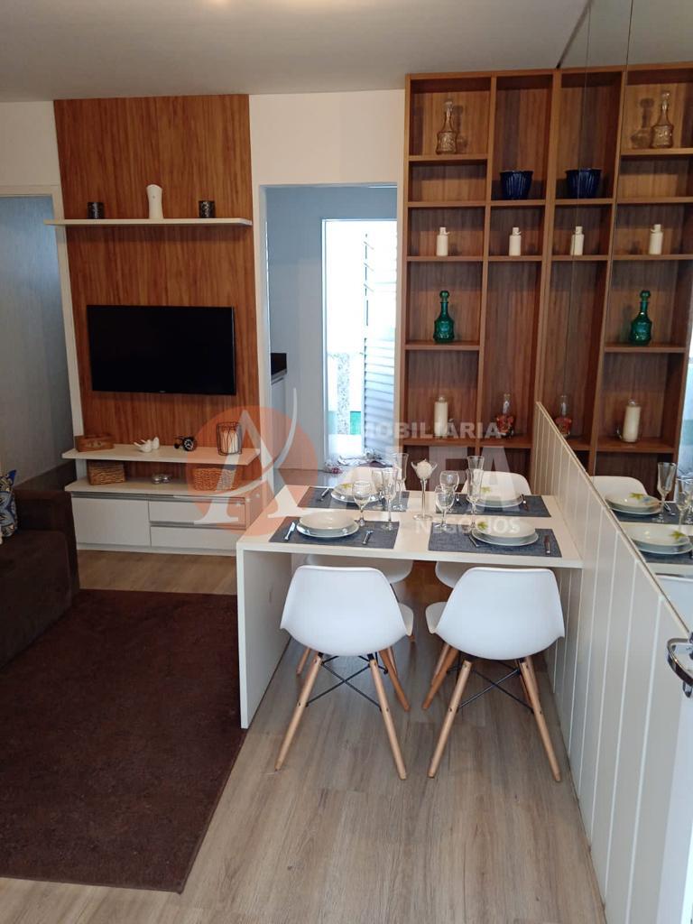 Casa à venda com 2 quartos, 70m² - Foto 4