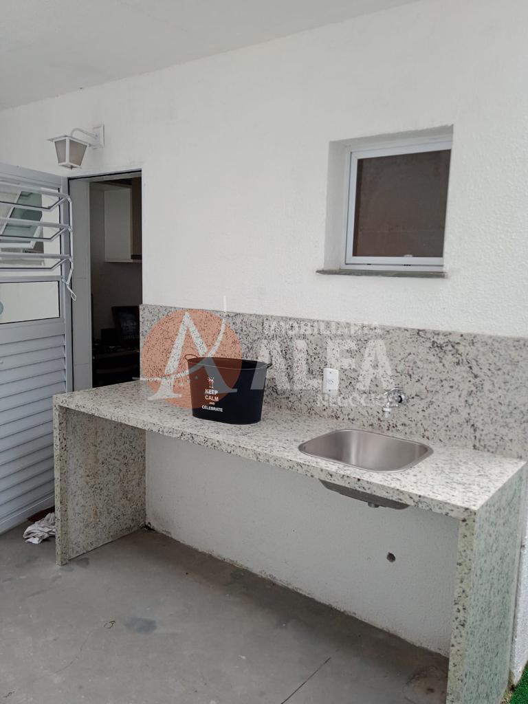 Casa à venda com 2 quartos, 70m² - Foto 10