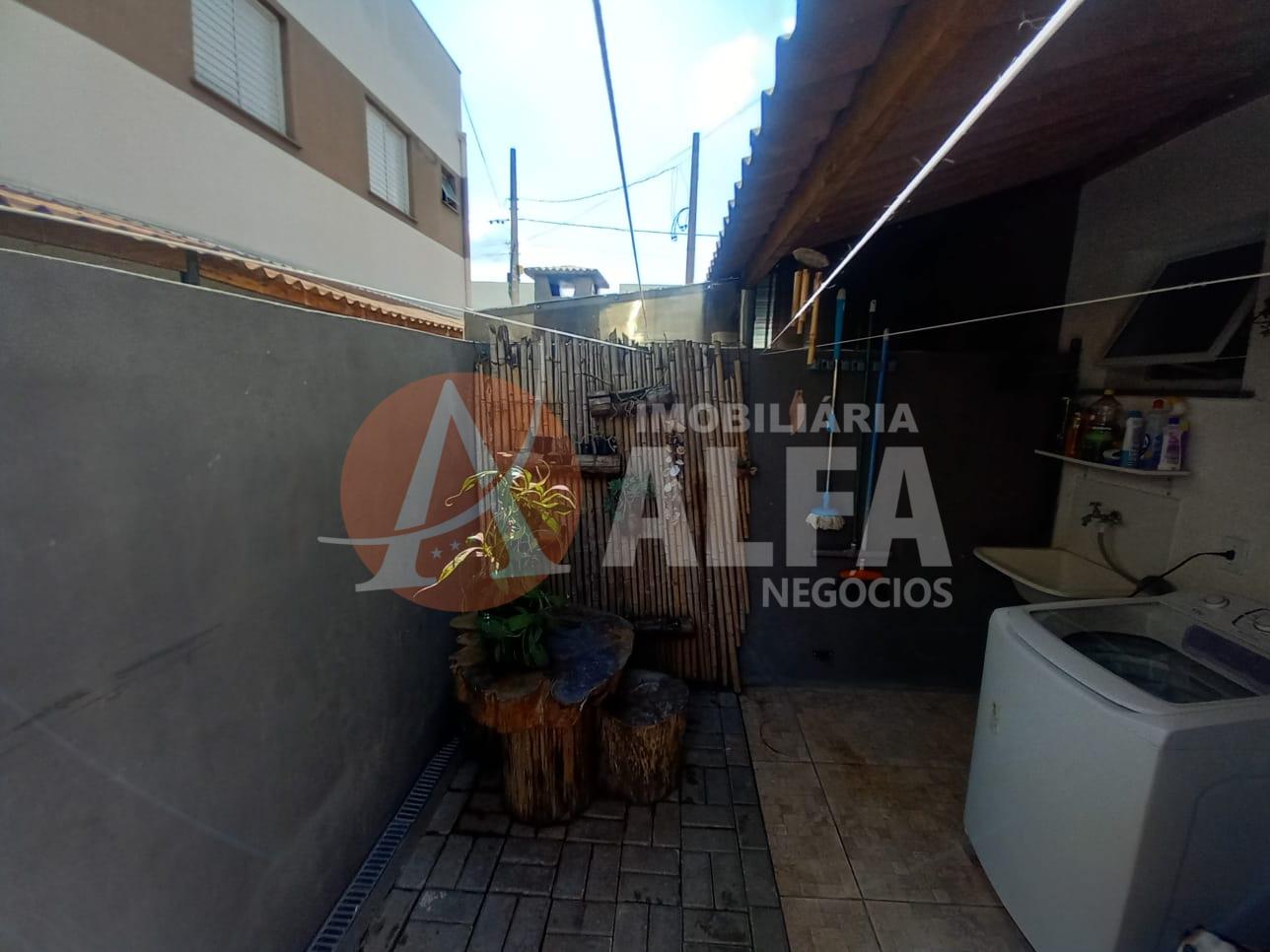 Casa à venda com 2 quartos, 51m² - Foto 19