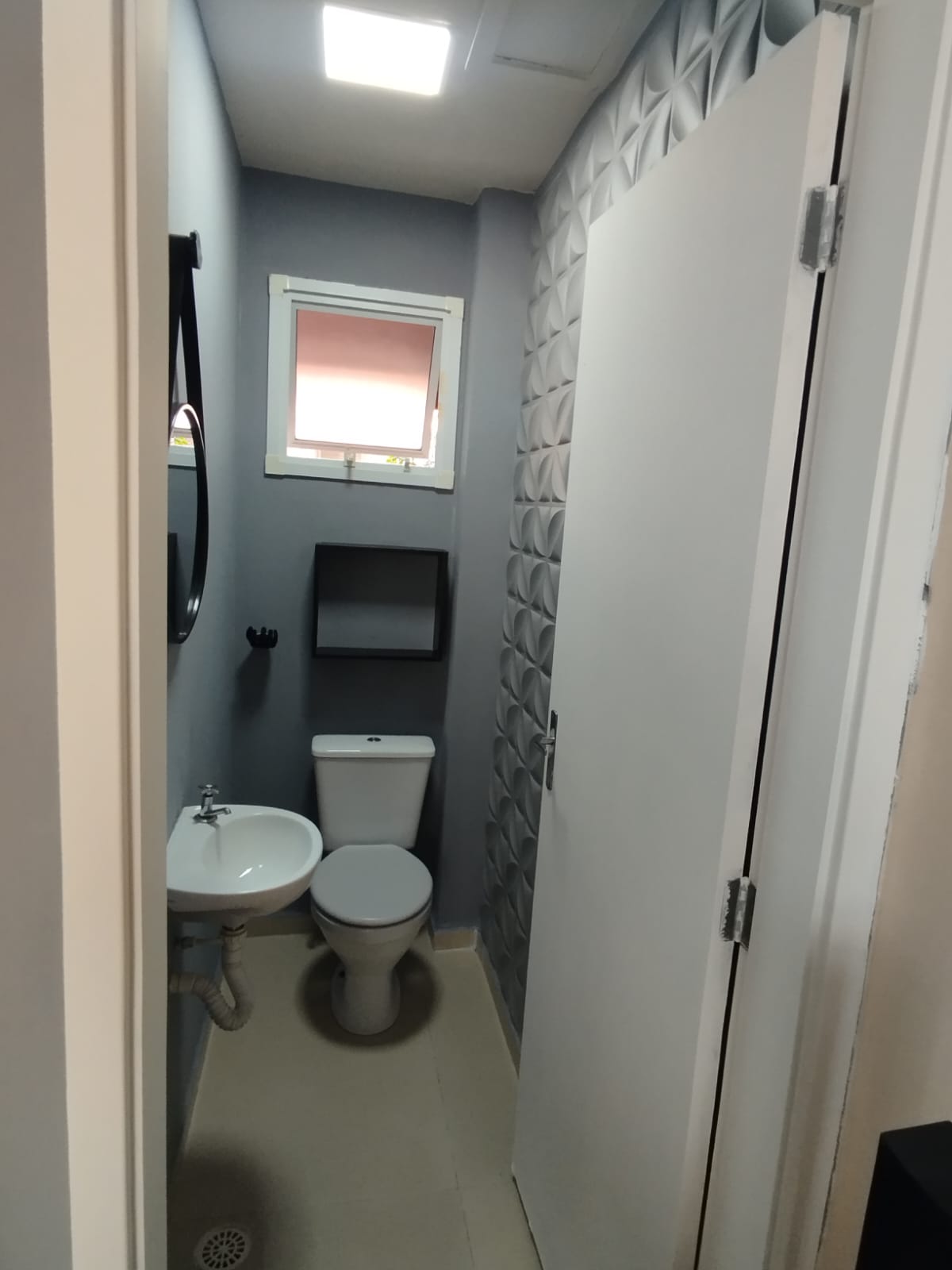 Linda casa com 02 Quartos em Condomínio Residencial Villa Aguassaí - Água Espraiada - Cotia/SP