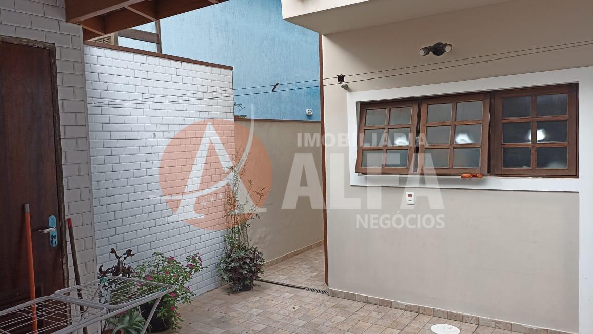 Casa à venda com 3 quartos, 174m² - Foto 37