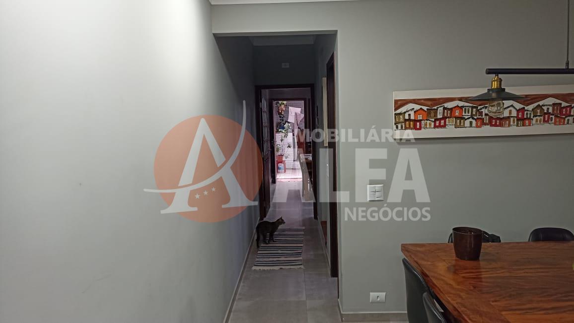 Casa à venda com 3 quartos, 174m² - Foto 14