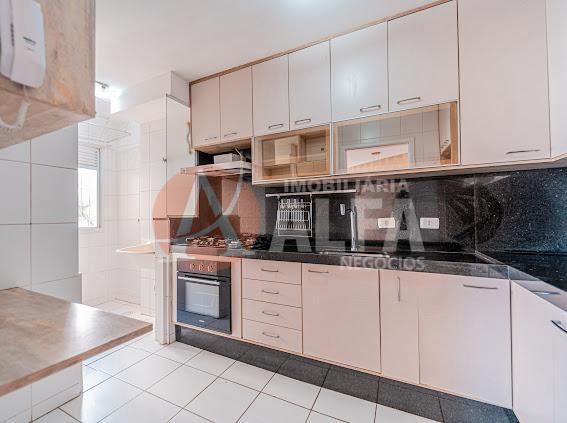 Apartamento à venda com 2 quartos, 57m² - Foto 18