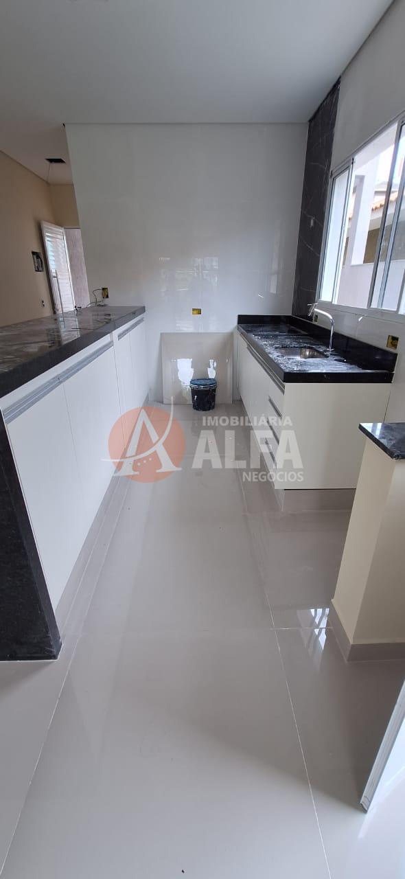 Casa para alugar com 3 quartos, 180m² - Foto 3