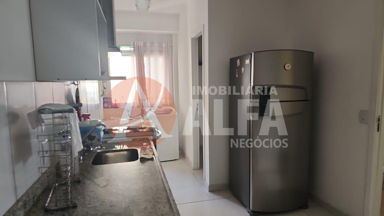 Apartamento à venda com 3 quartos, 107m² - Foto 9