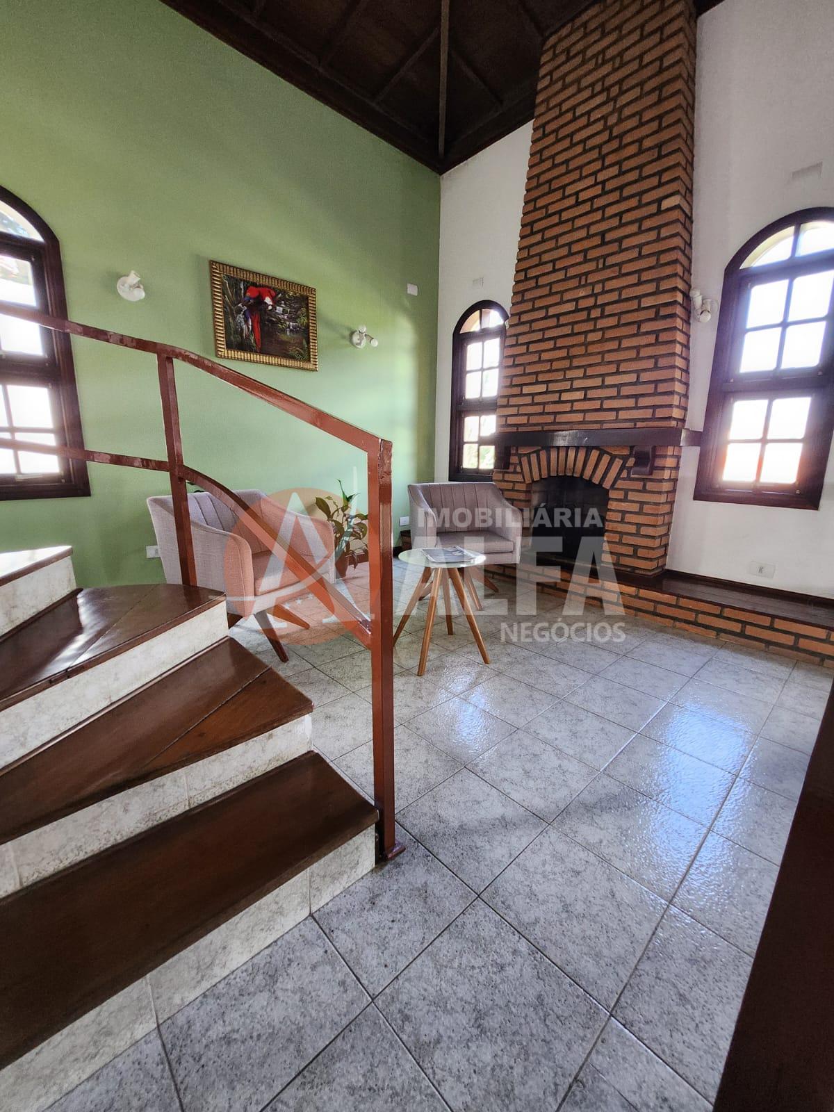 LINDA CASA (V) - 04 DORMITÓRIOS SENDO 01 SUÍTE- SANTO ANTONIO DO PORTÃO - COTIA / SP