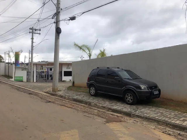 Terreno à venda com 1 quarto, 250m² - Foto 4