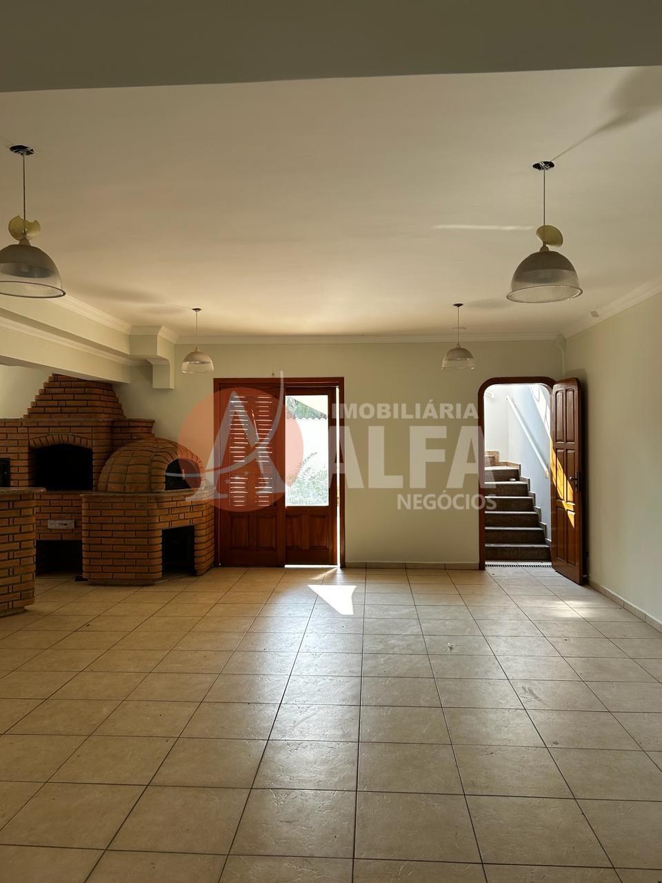 Casa para alugar com 3 quartos, 290m² - Foto 33