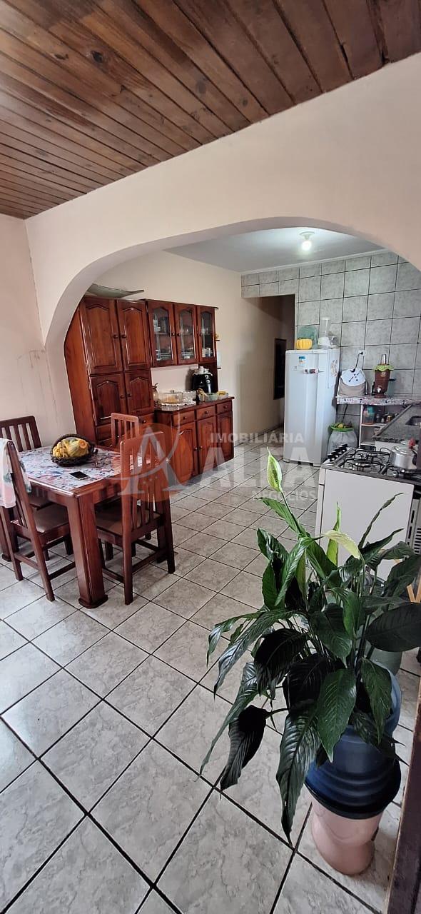 Casa à venda com 4 quartos, 250m² - Foto 4