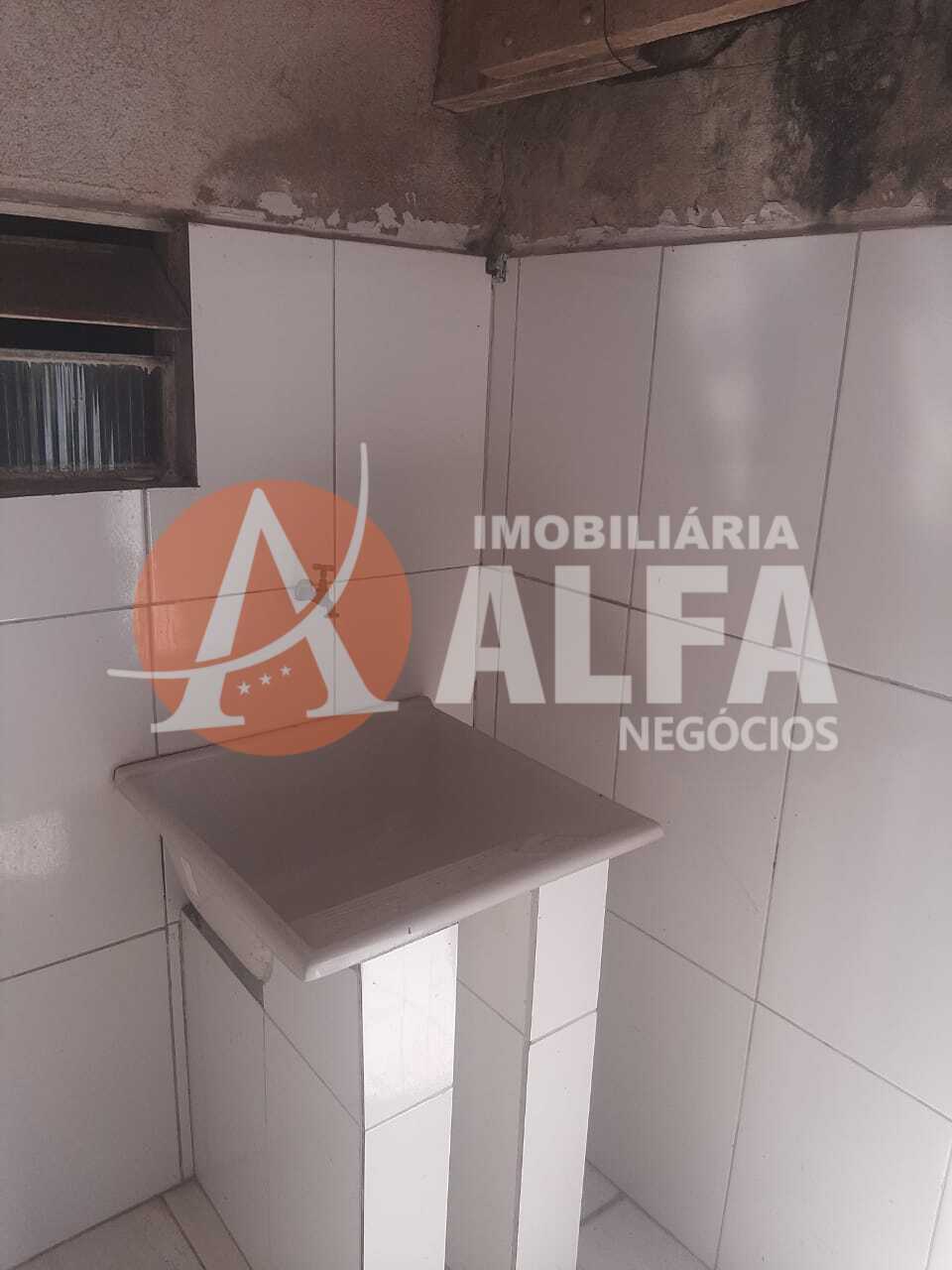 Casa para alugar com 2 quartos, 50m² - Foto 5