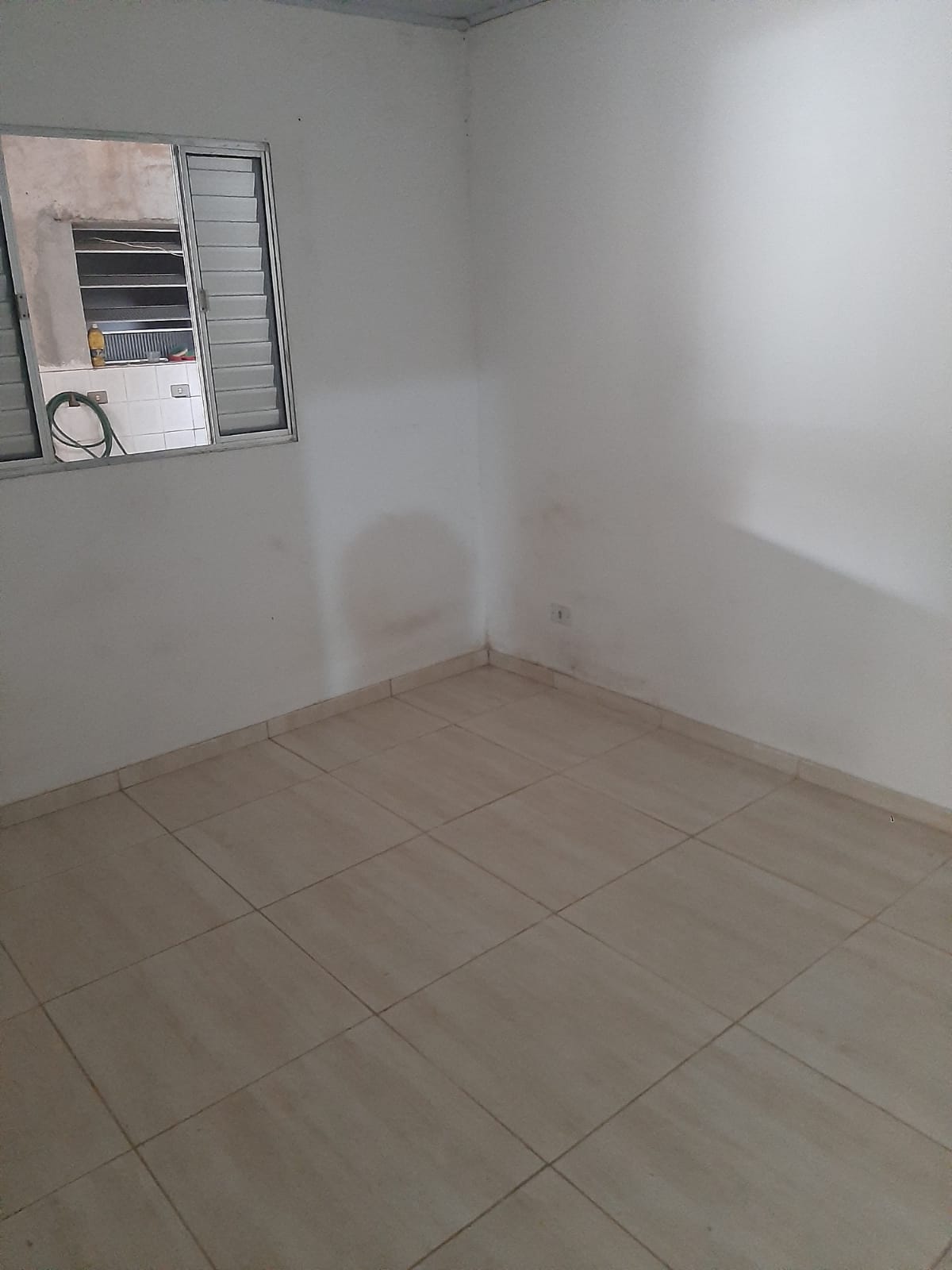 Casa com 02 Quartos - Vila São Joaquim - Cotia/SP