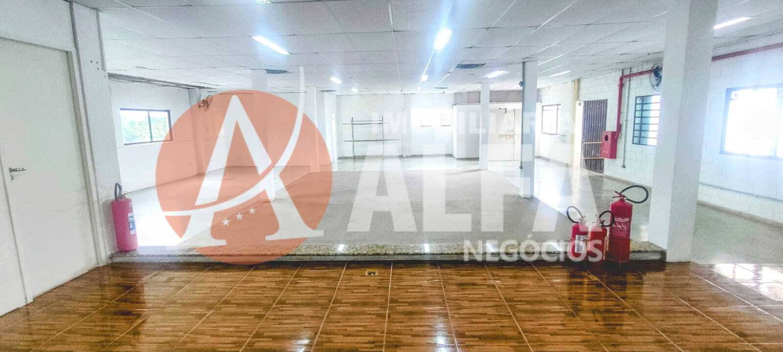 Depósito-Galpão-Armazém para alugar com 1 quarto, 326m² - Foto 11